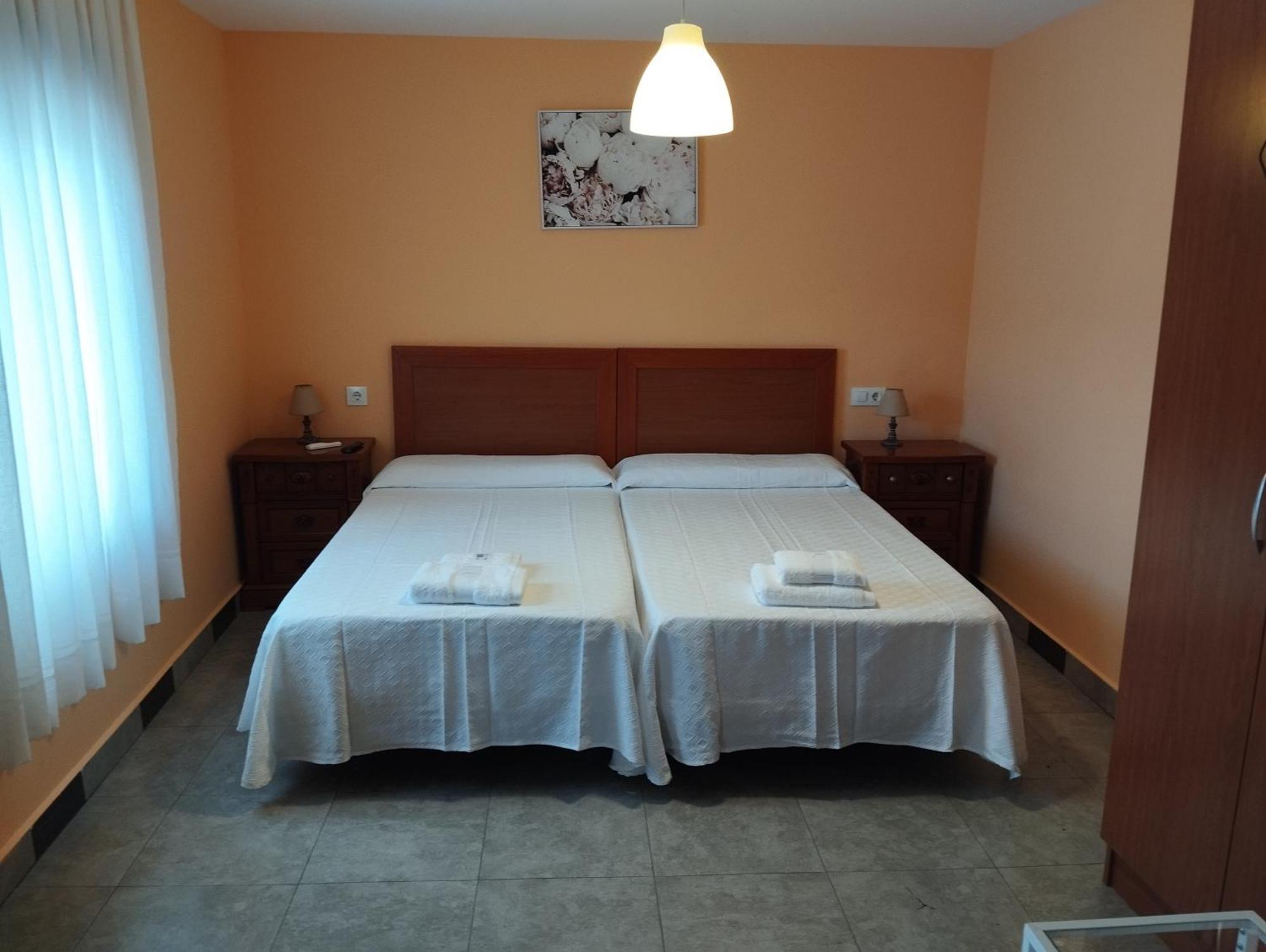 Hostal Bordillas Pomaluengo Zewnętrze zdjęcie